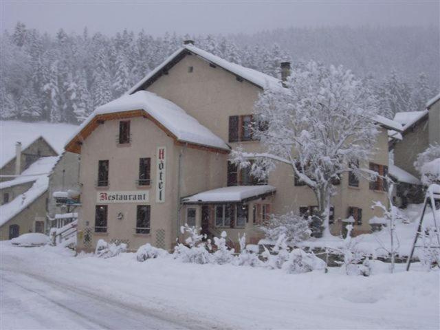 La Ferme Du Bois Barbu Hotel Вилар-де-Лан Екстериор снимка