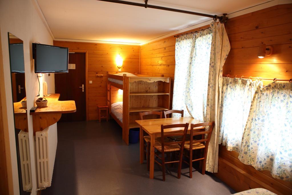 La Ferme Du Bois Barbu Hotel Вилар-де-Лан Екстериор снимка